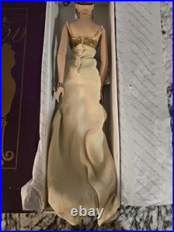 Tonner TYLER WENTWORTH 2004 PARIS FASHION DOLL BON ANNIVERSAIRE GOLD Limited