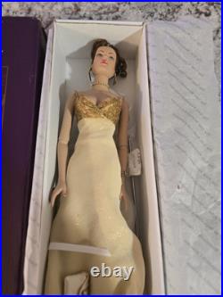 Tonner TYLER WENTWORTH 2004 PARIS FASHION DOLL BON ANNIVERSAIRE GOLD Limited
