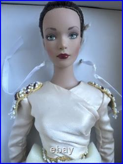 Tonner TYLER WENTWORTH 2004 THEATRE DE LA MODE COLLECTION FANTASIA 16 DOLL NRFB