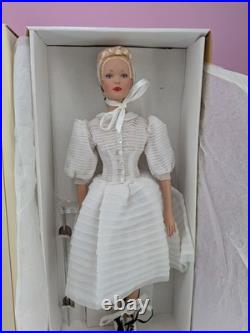 Tonner TYLER WENTWORTH 2004 THEATRE DE LA MODE PURELY PLATINUM 16 DOLL Blonde