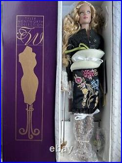 Tonner TYLER WENTWORTH 2005 BROADWAY LIGHTS EXCLUSIVE 16 FASHION DOLL NRFB LE Tonner TYLER WENTWORTH 2005 BROADWAY LIGHTS EXCLUSIVE 16 FASHION DOLL NRFB LE