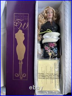 Tonner TYLER WENTWORTH 2005 BROADWAY LIGHTS EXCLUSIVE 16 FASHION DOLL NRFB LE Tonner TYLER WENTWORTH 2005 BROADWAY LIGHTS EXCLUSIVE 16 FASHION DOLL NRFB LE