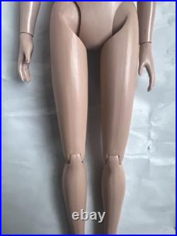 Tonner TYLER WENTWORTH 2005 NUDE ON THE PRESIDIO CARRIE 16 Fashion Doll BW Body Tonner TYLER WENTWORTH 2005 NUDE ON THE PRESIDIO CARRIE 16 Fashion Doll BW Body
