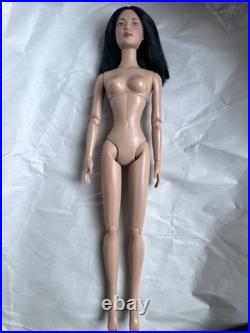 Tonner TYLER WENTWORTH 2005 NUDE ON THE PRESIDIO CARRIE 16 Fashion Doll BW Body Tonner TYLER WENTWORTH 2005 NUDE ON THE PRESIDIO CARRIE 16 Fashion Doll BW Body