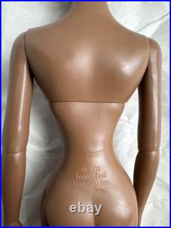 Tonner TYLER WENTWORTH 2005 NUDE TRENDS ESME 16 Fashion Doll BW Bending Wrists Tonner TYLER WENTWORTH 2005 NUDE TRENDS ESME 16 Fashion Doll BW Bending Wrists
