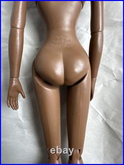 Tonner TYLER WENTWORTH 2005 NUDE TRENDS ESME 16 Fashion Doll BW Bending Wrists Tonner TYLER WENTWORTH 2005 NUDE TRENDS ESME 16 Fashion Doll BW Bending Wrists