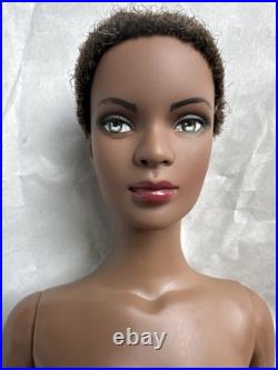 Tonner TYLER WENTWORTH 2005 NUDE TRENDS ESME 16 Fashion Doll BW Bending Wrists Tonner TYLER WENTWORTH 2005 NUDE TRENDS ESME 16 Fashion Doll BW Bending Wrists