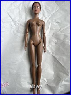 Tonner TYLER WENTWORTH 2005 NUDE TRENDS ESME 16 Fashion Doll BW Bending Wrists Tonner TYLER WENTWORTH 2005 NUDE TRENDS ESME 16 Fashion Doll BW Bending Wrists