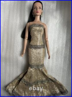 Tonner TYLER WENTWORTH 2006 BYZANTINE SYDNEY CHASE 16 DRESSED FASHION DOLL BW