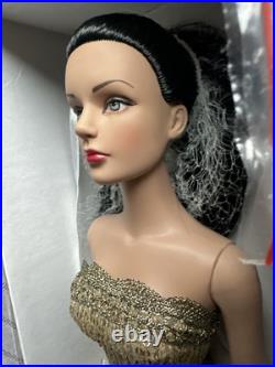 Tonner TYLER WENTWORTH 2006 BYZANTINE SYDNEY CHASE 16 DRESSED FASHION DOLL BW