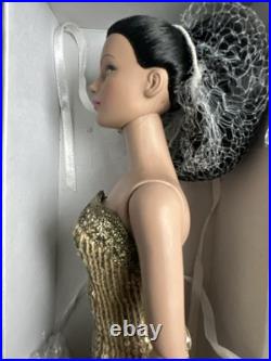 Tonner TYLER WENTWORTH 2006 BYZANTINE SYDNEY CHASE 16 DRESSED FASHION DOLL BW