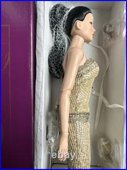 Tonner TYLER WENTWORTH 2006 BYZANTINE SYDNEY CHASE 16 DRESSED FASHION DOLL BW