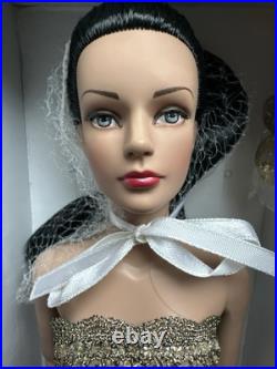 Tonner TYLER WENTWORTH 2006 BYZANTINE SYDNEY CHASE 16 DRESSED FASHION DOLL BW