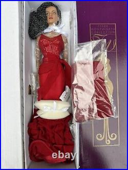 Tonner TYLER WENTWORTH 2006 COLLECTORS UNITED ROYAL RED JAC 16 FASHION DOLL NIB