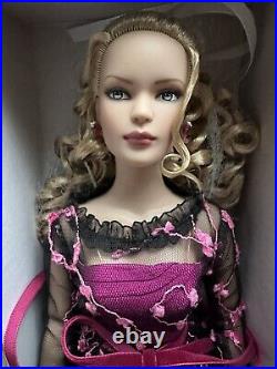 Tonner TYLER WENTWORTH 2006 LONDON FASHION DOLL FESTIVAL WEST END OPENING LE 100