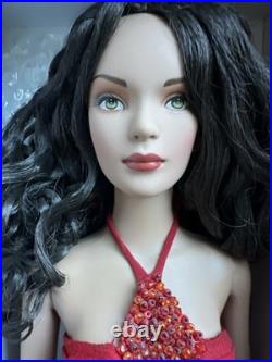 Tonner TYLER WENTWORTH 2006 PARIS FASHION DOLL FESTIVAL 16 LA FLAMBEE LE 50 BW