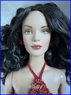 Tonner TYLER WENTWORTH 2006 PARIS FASHION DOLL FESTIVAL 16 LA FLAMBEE LE 50 BW
