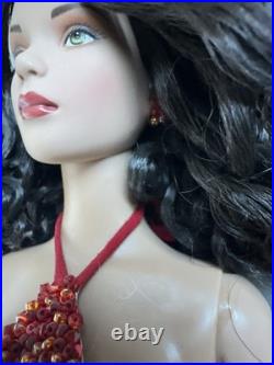 Tonner TYLER WENTWORTH 2006 PARIS FASHION DOLL FESTIVAL 16 LA FLAMBEE LE 50 BW