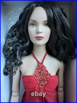 Tonner TYLER WENTWORTH 2006 PARIS FASHION DOLL FESTIVAL 16 LA FLAMBEE LE 50 BW