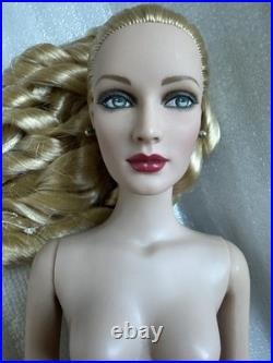 Tonner TYLER WENTWORTH 2007 NUDE SHIMMERING QUEEN BASIC SHAUNA 16 FASHION DOLL Tonner TYLER WENTWORTH 2007 NUDE SHIMMERING QUEEN BASIC SHAUNA 16 FASHION DOLL