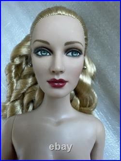 Tonner TYLER WENTWORTH 2007 NUDE SHIMMERING QUEEN BASIC SHAUNA 16 FASHION DOLL Tonner TYLER WENTWORTH 2007 NUDE SHIMMERING QUEEN BASIC SHAUNA 16 FASHION DOLL