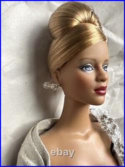 Tonner TYLER WENTWORTH 2008 COLLECTION MARTINI MINX JAC 16 FASHION DOLL LE 500