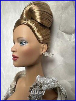 Tonner TYLER WENTWORTH 2008 COLLECTION MARTINI MINX JAC 16 FASHION DOLL LE 500