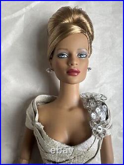 Tonner TYLER WENTWORTH 2008 COLLECTION MARTINI MINX JAC 16 FASHION DOLL LE 500