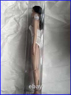 Tonner TYLER WENTWORTH 2008 ULTRA BASIC RAVEN 16 Fashion Doll BW Body NEW NRFB