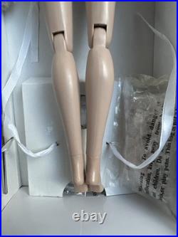 Tonner TYLER WENTWORTH 2009 NUDE MONICA MERRILL TAKING A LETTER 16 Doll + Box