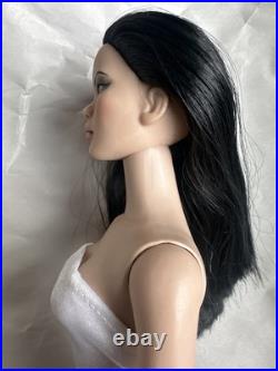 Tonner TYLER WENTWORTH 2009 ULTRA BASIC MEI LI RAVEN 16 Fashion Doll BW Body LE