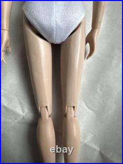 Tonner TYLER WENTWORTH 2009 ULTRA BASIC MEI LI RAVEN 16 Fashion Doll BW Body LE