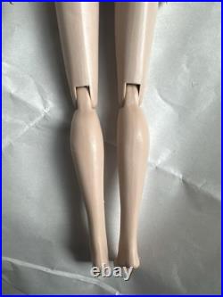 Tonner TYLER WENTWORTH 2009 ULTRA BASIC MEI LI RAVEN 16 Fashion Doll BW Body LE