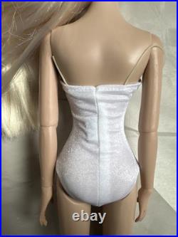 Tonner TYLER WENTWORTH 2010 ULTRA BASIC PLATINUM 16 Fashion Doll BW Body LE 300