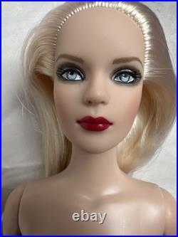 Tonner TYLER WENTWORTH 2010 ULTRA BASIC PLATINUM 16 Fashion Doll BW Body LE 300