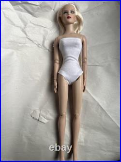Tonner TYLER WENTWORTH 2010 ULTRA BASIC PLATINUM 16 Fashion Doll BW Body LE 300