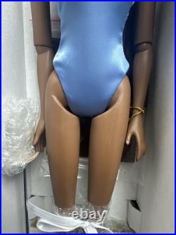 Tonner TYLER WENTWORTH RTW READY TO WEAR RUNWAY ESME 16 Fashion Doll NEW NRFB
