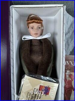 Tonner TYLER WENTWORTH2003 ABSOLUTELY ASPEN SYDNEY CHASE 16 Coa And Box New