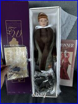 Tonner TYLER WENTWORTH2003 ABSOLUTELY ASPEN SYDNEY CHASE 16 Coa And Box New