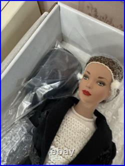 Tonner- Theatre De La Mode- La Petit Ensemble Noir- Tyler Wentworth 16 Doll Tonner- Theatre De La Mode- La Petit Ensemble Noir- Tyler Wentworth 16 Doll