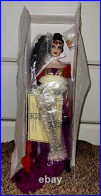 Tonner Tyler 16 2008 Halloween Convention QUEEN OF SWORDS LE 250 Doll NEW NRFB