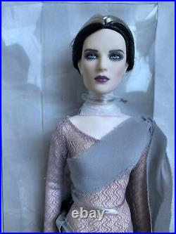 Tonner Tyler 16 2010 Halloween Convention HAUNTING LE 300 Fashion Doll NEW NRFB