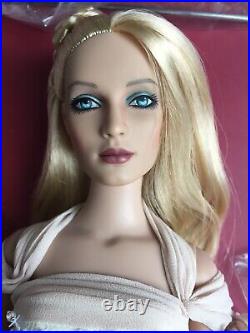 Tonner Tyler 16 DREAMSCAPE CONVENTION DREAMS DRESSED SHAUNA FASHION Doll LE 300