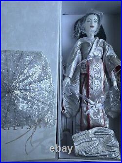 Tonner Tyler 2005 MEMOIRS OF A GEISHA SPRING DANCE SAYURI 16 Fashion Doll READ