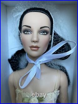 Tonner Tyler 2007 AU NATURALE ASHLEIGH BLACK 16 Fashion Doll TWO DAYDREAMERS LE