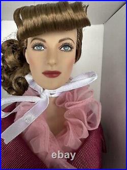 Tonner Tyler 2008 HOLLYWOOD LEGENDS MAD ABOUT THE HAT JOAN CRAWFORD 16 DOLL NIB