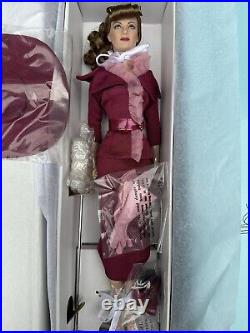 Tonner Tyler 2008 HOLLYWOOD LEGENDS MAD ABOUT THE HAT JOAN CRAWFORD 16 DOLL NIB