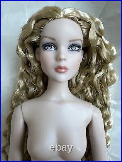 Tonner Tyler ANTOINETTE 16 NUDE CAMI BASIC BLONDE Original Cami 2010 LE DOLL