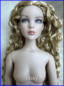 Tonner Tyler ANTOINETTE 16 NUDE CAMI BASIC BLONDE Original Cami 2010 LE DOLL