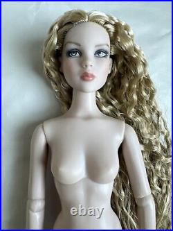 Tonner Tyler ANTOINETTE 16 NUDE CAMI BASIC BLONDE Original Cami 2010 LE DOLL